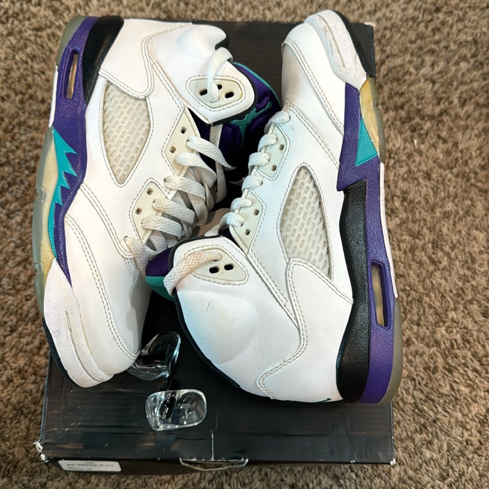 Jordan 5 - Picture 2 of 5